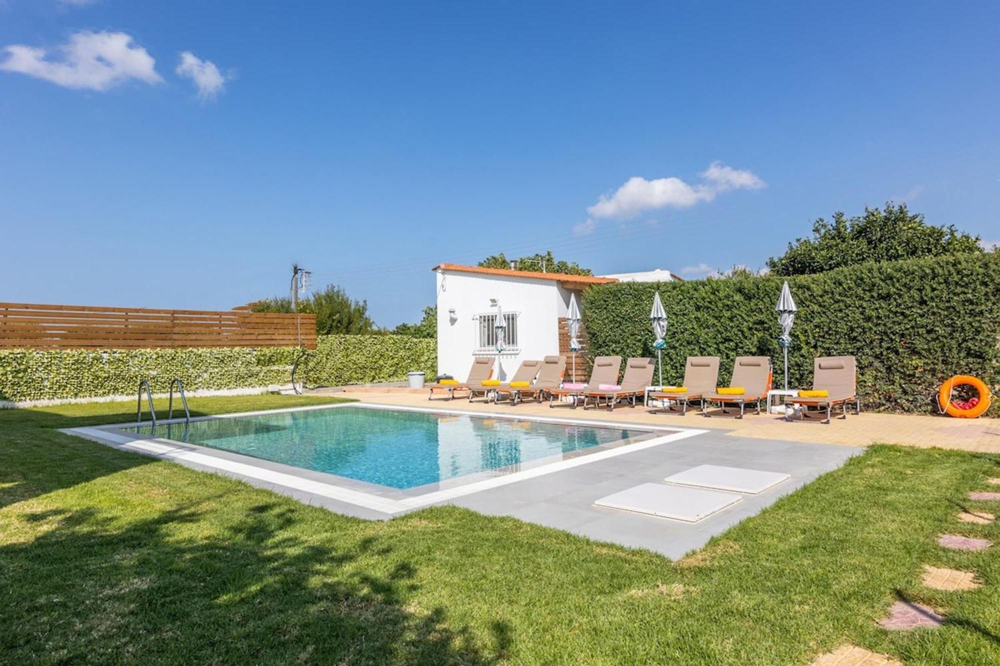 Amazing Villa Chrysanthi With Private Pool In Heraklion Epano Vathia エクステリア 写真